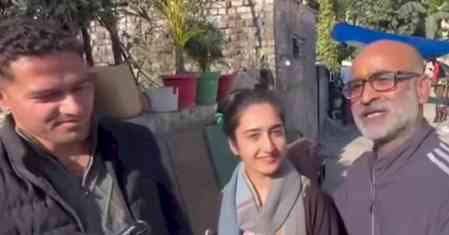 Kashmiriyat triumphs: Hindu family gifts land to Muslim journalist whose house was demolished in Jammu 