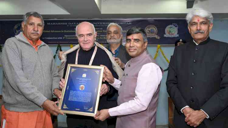 शिक्षा मंत्री ढांडा और सांसद धर्मबीर सिंह ने किया अंतर्राष्ट्रीय सम्मेलन का शुभारंभ