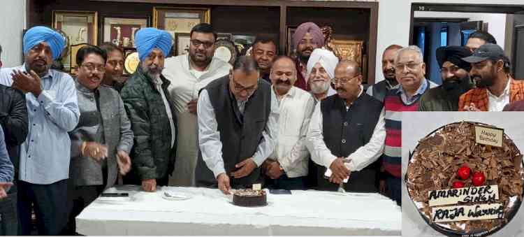Congress workers celebrate Raja Warring's birthday 