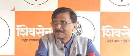 Sanjay Raut hits out at Shinde Sena over ‘Lakshmi Darshan’ plan in local polls; claims split in faction
