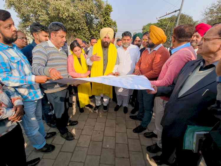 MLA Sidhu inaugurates project to install water supply lines under canal based water supply project