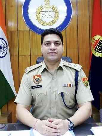 लाखनमाजरा में दो स्कूल बसों की दुर्घटना