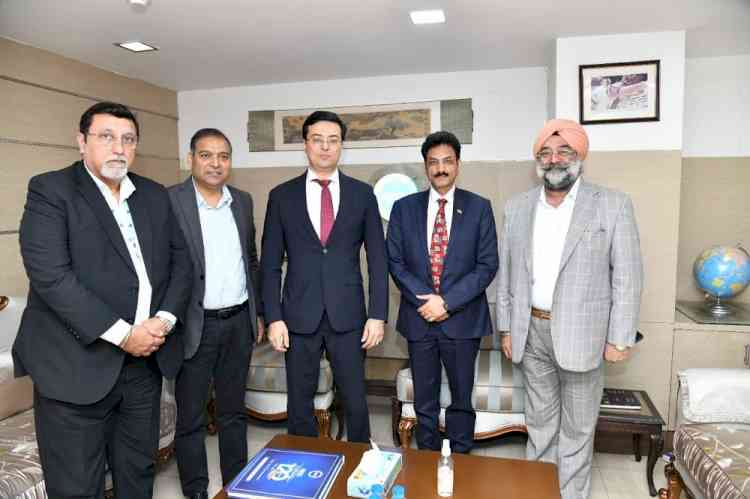 Uzbekistan Ambassador Highlights Investment Boom at PHDCCI Interactive Session