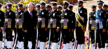 Russian President Vladimir Putin accorded ceremonial welcome at Rashtrapati Bhavan 