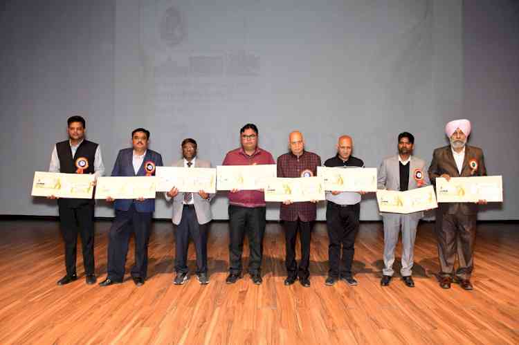 Principal Commissioner of Custom’s Ludhiana releases special covers during closing ceremony of 2-Day District Level Philatelic Exhibition (SUTLEJ-PEX-2025) 