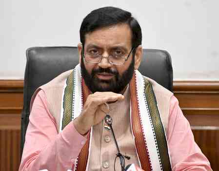 Install rooftop solar plants on all government buildings: Haryana CM