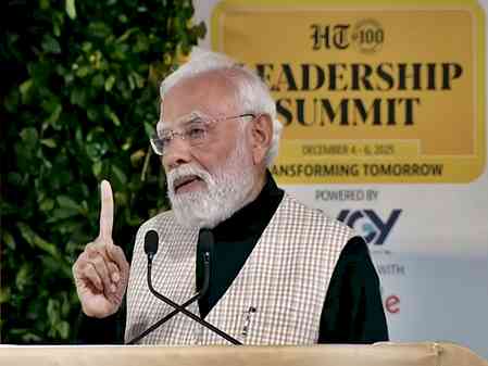 PM Modi calls for end to 'slavery mindset', stresses trust-based governance