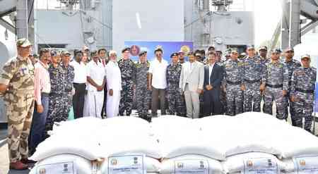 TN sends 950 tonnes of humanitarian aid to cyclone-hit Sri Lanka