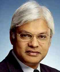 Indian American expert fights renewed push for detention as judge weighs arguments