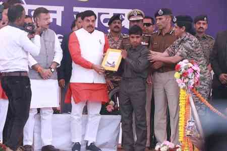 Madhya Pradesh: 10 hardcore Maoists surrender before CM Mohan Yadav