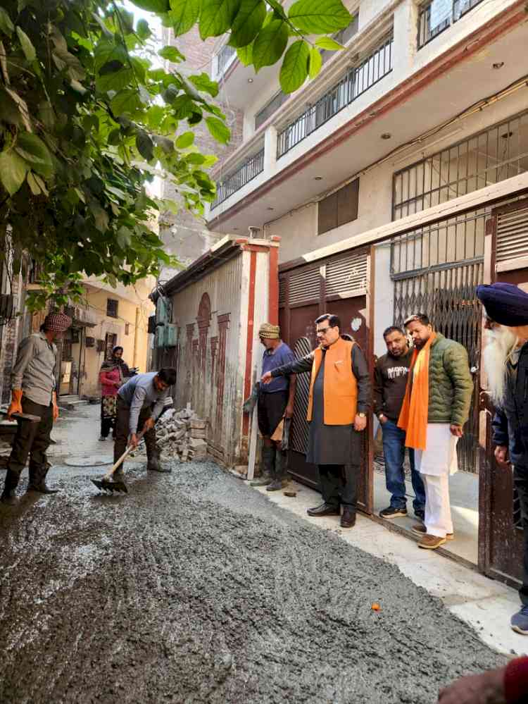 MLA Bagga launch Rs 40 lakh project to reconstruct streets near Gurdwara Sekhewal 