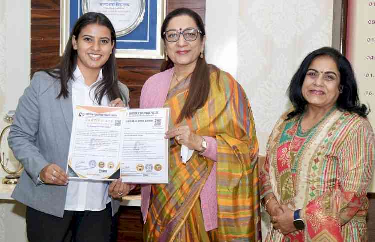 KMV Student Sanjna Sharma Excels in Professional MERN Stack Internship