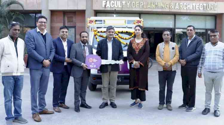 DLC SUPVA receives Pick-Up Vehicle from Pvt. Bank to boost Experiential Learning for Creative Students.