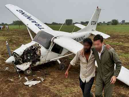 Training aircraft crashes in Madhya Pradesh; villagers rescue pilot, trainee