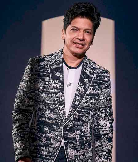 Shaan, Sidhu imitate Anu Malik on ‘India's Got Talent’