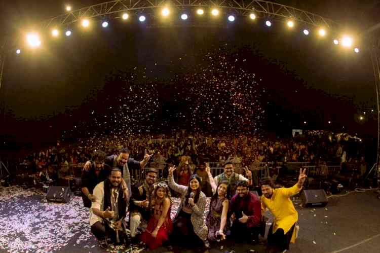 SOM shines as Celebration Partner at Big Dhun Concert Featuring Singer Harshdeep Kaur in Indore Phoenix Citadel Mall
