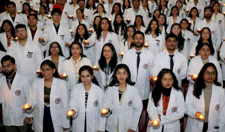 First-Year Dental Students Begin Their Academic Journey with White Coat Ceremony