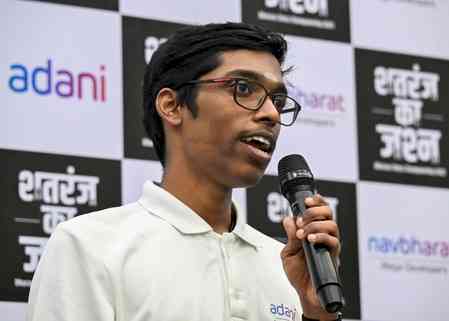 Mobbed by fans, enthusiasm for chess among Dharavi kids surprises Praggnanandhaa 