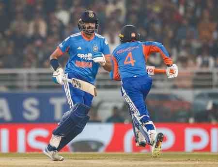 India need a solid foundation to chase big score: Robin Uthappa