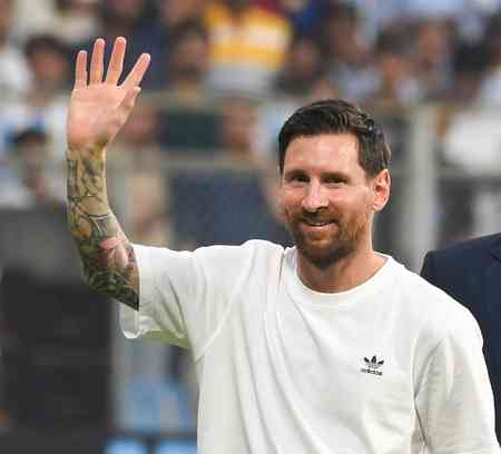 Messi lands in Delhi for final stop of his G.O.A.T Tour 
