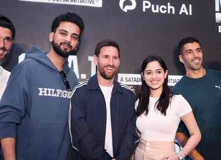 Jannat Zubair and Elvish Yadav meet Messi, call it an 'amazing day'