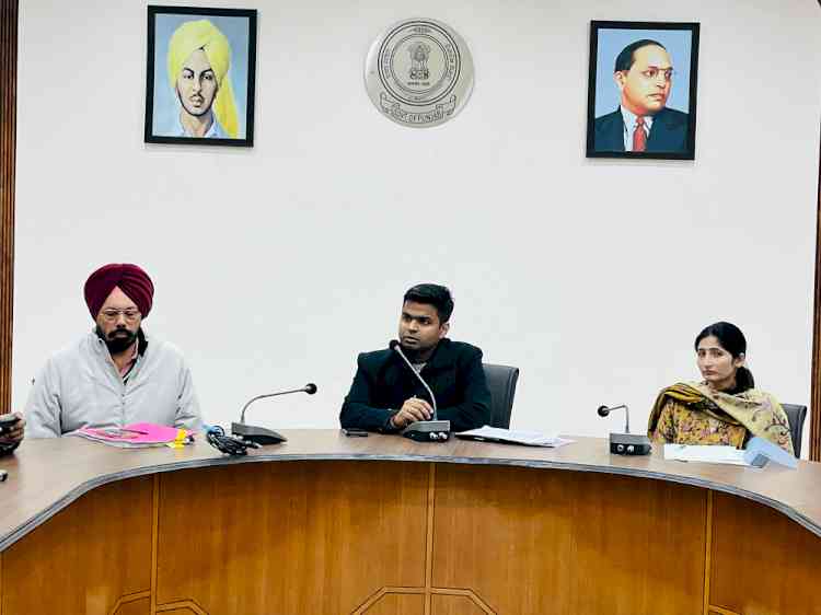 DC orders identification of designated dog feeding points in Ludhiana city and villages