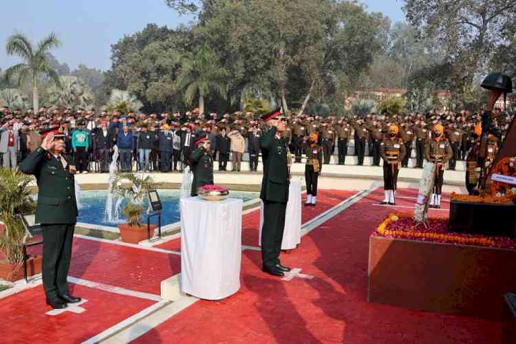 Vajra Corps Celebrates Vijay Diwas to commemorate historic victory of Indian Armed Forces in 1971 Indo-Pak War
