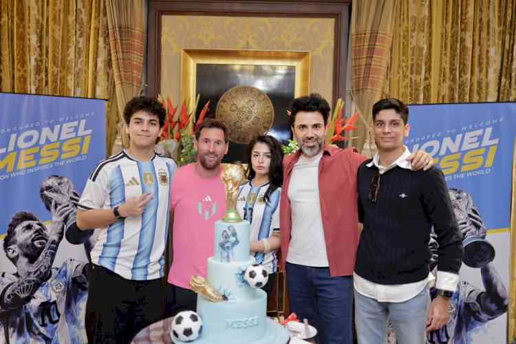 Amritsar Born Election Strategist Naresh Arora Meets Football Superstar Lionel Messi