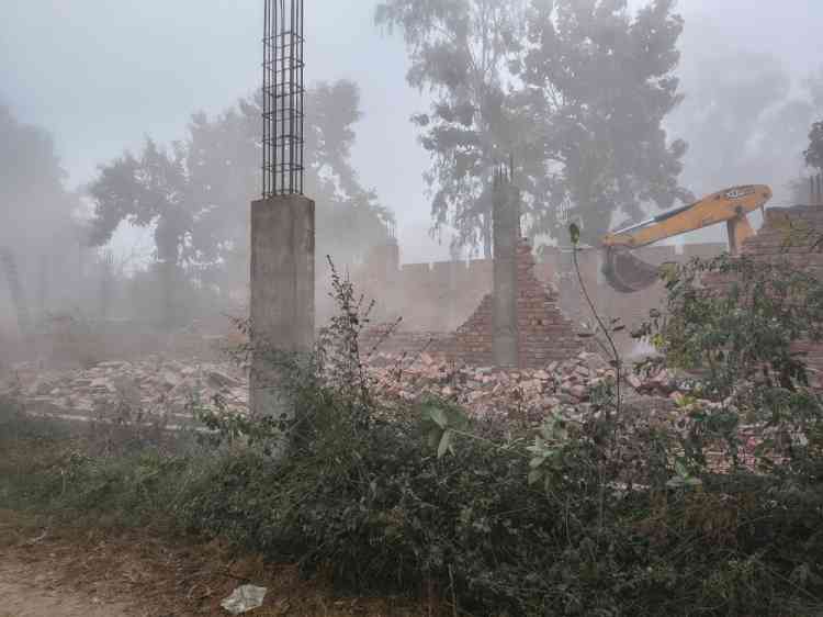 GLADA demolishes unauthorized building