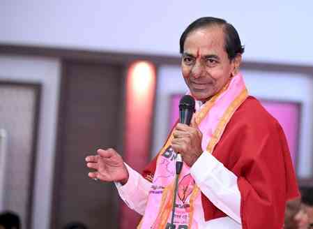 KCR announces mass movement over irrigation projects 