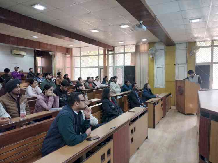 Department of Biochemistry organises an Alumnus Talk