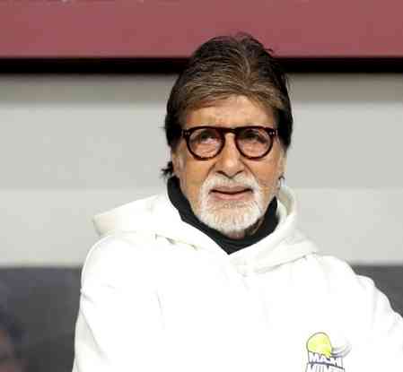 Big B impressed by grandson Agastya Nanda in ‘Ikkis’:  Perfection in every shot
