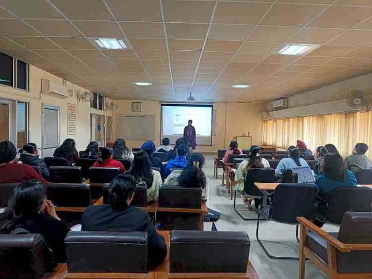 Workshop on Data Analysis Using SPSS concludes