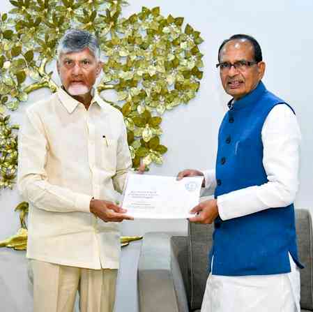 Chandrababu Naidu seeks establishment of Central agri university in Andhra