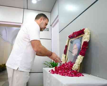 'Through visionary leadership, he empowered India economically': Rahul Gandhi on Manmohan Singh’s death anniversary