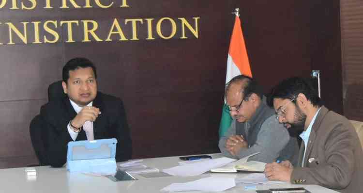 आगामी मानसून से पहले बाढ़ से निपटने के लिए जिला प्रशासन ने समयबद्ध एवं चरणबद्ध कार्ययोजना लागू कीः डीसी