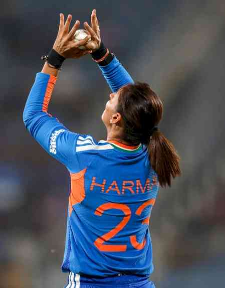 4th T20I: Sri Lanka elect to bowl first against India, Harleen and Arundhati come in