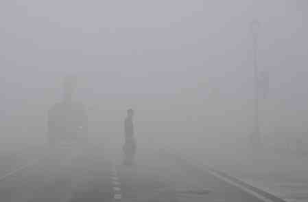 Dense fog leads to 128 flight cancellations at Delhi airport, trains delayed in several parts of country
