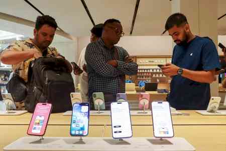 iPhone 16 becomes highest selling phone in India: Report