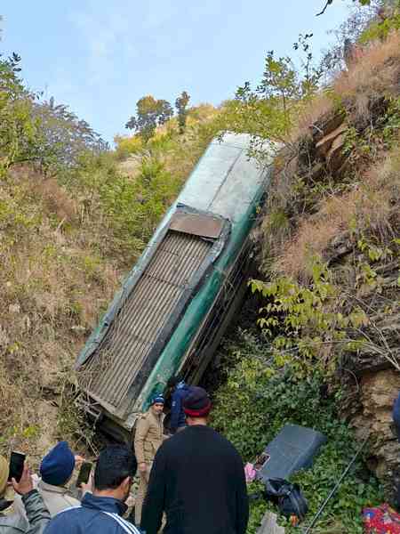 Six killed as bus plunges into ravine in Uttarakhand's Almora