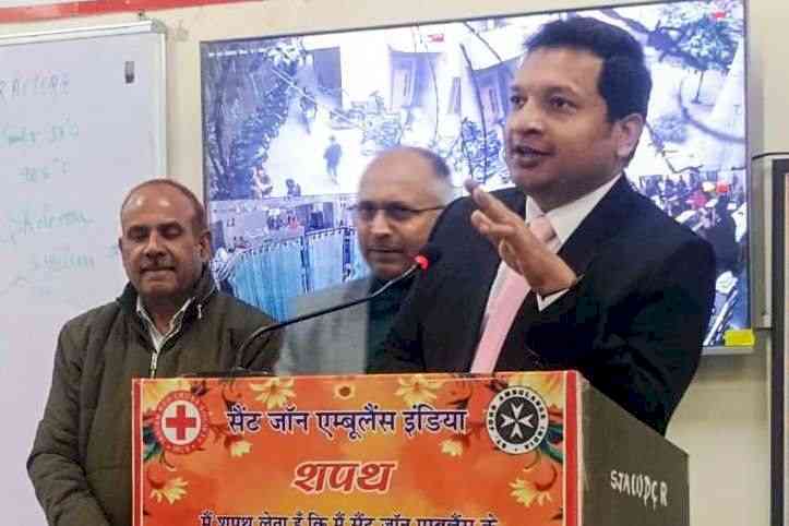 फर्स्ट एड कोर्स केवल कोर्स ही नहीं, बल्कि जरूरतमंद की अनमोल जिंदगी बचाने का प्रशिक्षणः डीसी सचिन गुप्ता