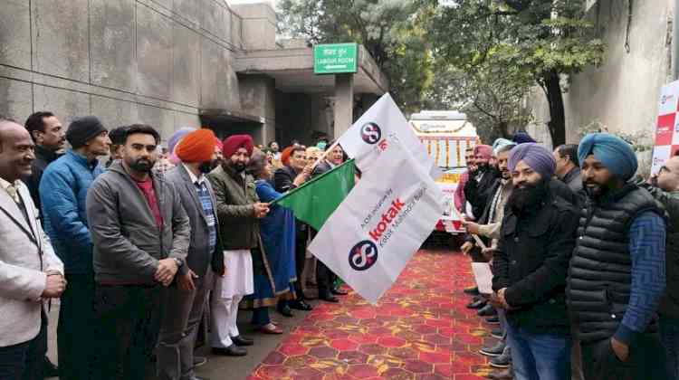 Cabinet Minister Hardeep Singh Mundian flags off an ambulance for Sahnewal CHC
