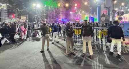 263 people held, over 1,300 cases filed for traffic violations during New Year's celebrations in Kolkata
