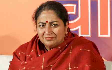 New Year: Delhi CM prays at Yamuna Bazaar Hanuman Temple 