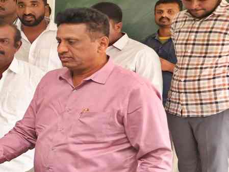 Karnataka govt mulls menstrual leave for college students