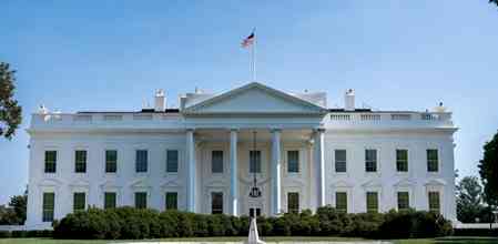 Trump shops marble for White House ballroom