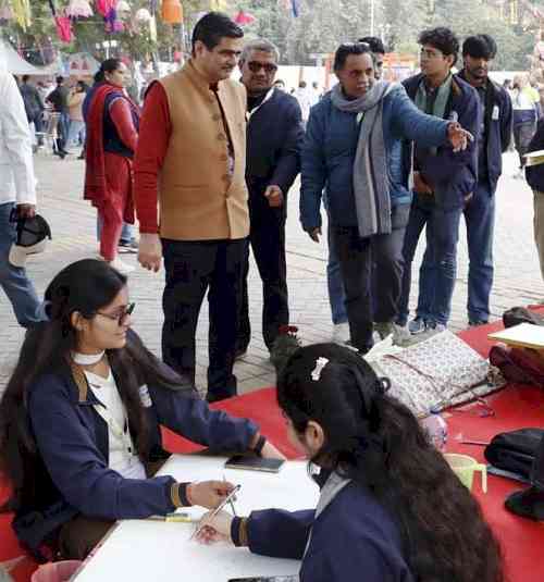 दिल्ली शब्दोत्सव में डीएलसी सुपवा के छात्रों की सांस्कृतिक प्रस्तुतियों का जलवा