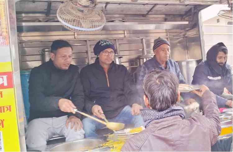 Social Organisation Braves The Bitter Cold To Hold Community Kitchen For Needy