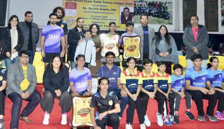 मिक्स्ड टेबल टेनिस चैंपियनशिप प्रतियोगिता का ख़िताब  फ़्रेंड्स स्पोर्ट्स टेबल टेनिस क्लब के नाम