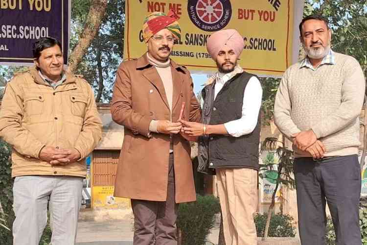 HIRD Director Dr. Virender Singh Chauhan urges Youth to make service, leadership, communication skills, and moral values an integral part of their lives